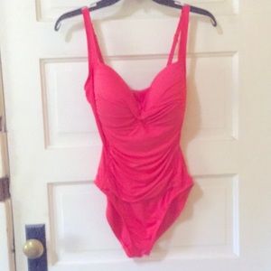 La Blanca fuchsia pink one piece, size 12